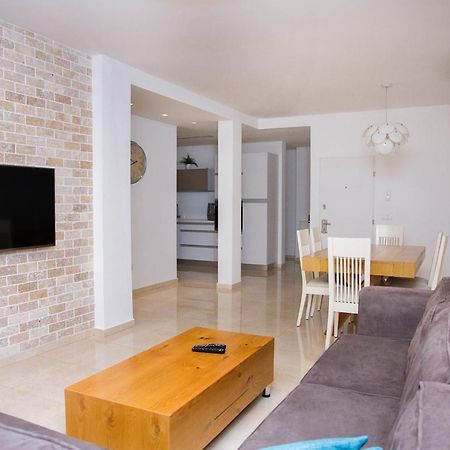 Apartments4You Etsel Bat Yam Εξωτερικό φωτογραφία