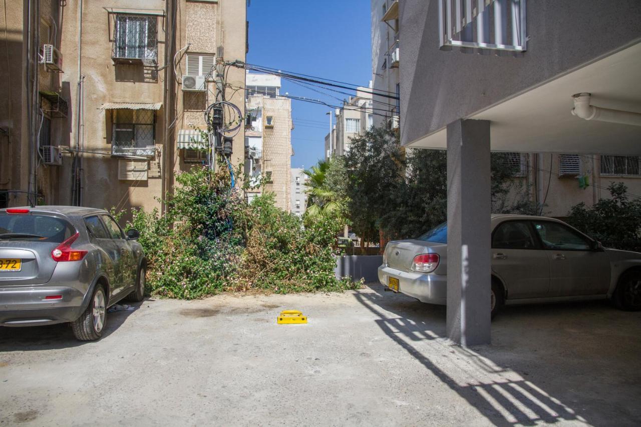 Apartments4You Etsel Bat Yam Εξωτερικό φωτογραφία