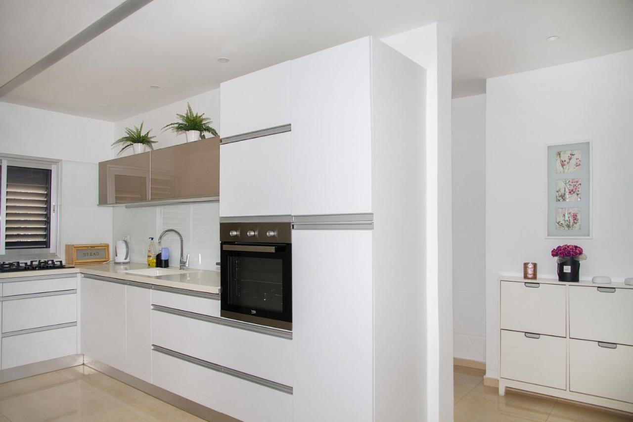 Apartments4You Etsel Bat Yam Εξωτερικό φωτογραφία